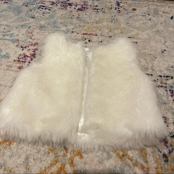 White Vest (Girls size 4) - Picture 5 of 6